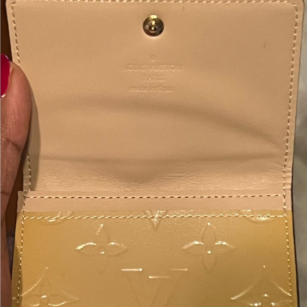 LOUIS VUITTON Ivory Yellow Monogram Card Wallet - Picture 13 of 14